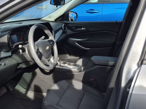 Used 2024 Chevrolet Trax LS w/ Driver Confidence Package FWD image 7