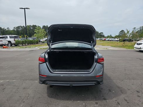 Used 2022 Nissan Sentra SR w/ SR Premium Package FWD image 14