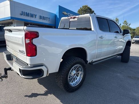 Used 2020 Chevrolet Silverado 1500 High Country w/ Technology Package image 7