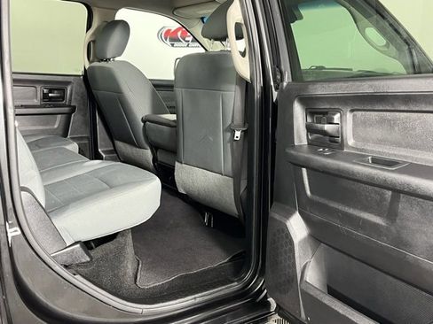 Used 2016 RAM 1500 Express w/ Black Ram 1500 Express Group image 27