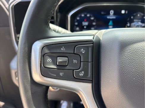 Used 2023 Chevrolet Silverado 1500 LT AWD/4WD image 25