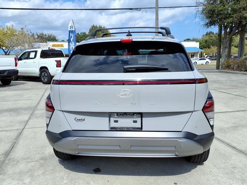 Used 2026 Hyundai Kona Limited image 11