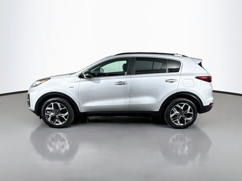 Used 2022 Kia Sportage EX AWD/4WD image 2