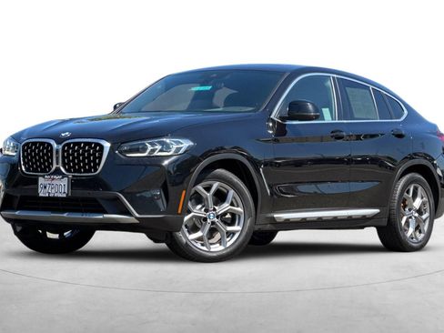 Used 2024 BMW X4 xDrive30i w/ Parking Assistance Package image 2