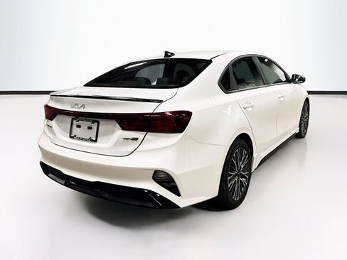 Used 2024 Kia Forte GT-Line w/ GT-Line Premium Package FWD image 7