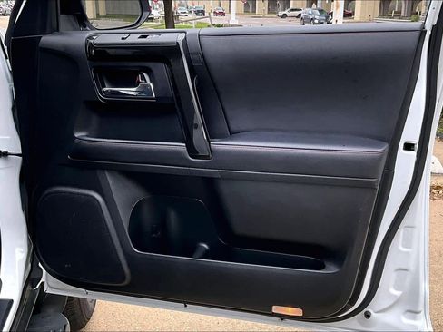 Used 2024 Toyota 4Runner TRD Off-Road image 21