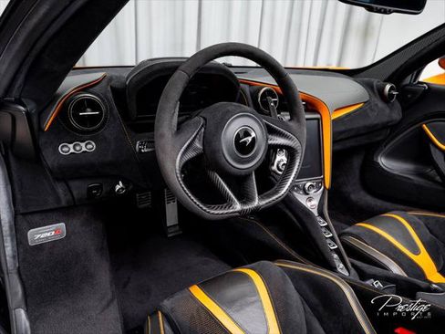 Used 2020 McLaren 720S Performance RWD image 43