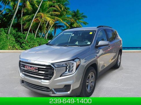 Certified 2024 GMC Terrain SLE w/ Driver Convenience Package image 1