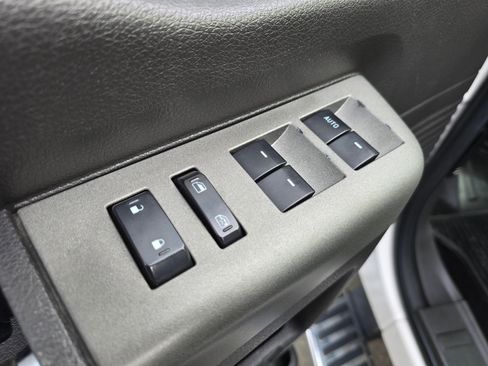 Used 2011 Ford F350 Lariat w/ Chrome Pkg image 27