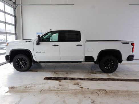 New 2026 Chevrolet Silverado 3500 LTZ w/ LTZ Plus Package AWD/4WD image 7