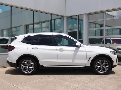 Used 2024 BMW X3 xDrive30i w/ Convenience Package image 4