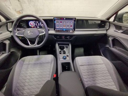 New 2026 Volkswagen Tiguan S image 34