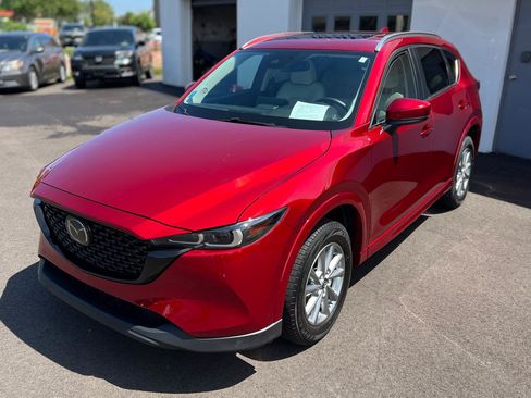 Used 2024 MAZDA CX-5 AWD 2.5 S w/ Preferred Package image 2