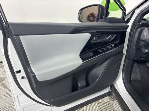 Used 2023 Subaru Solterra AWD image 25