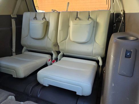 Used 2013 Lexus GX 460 image 31