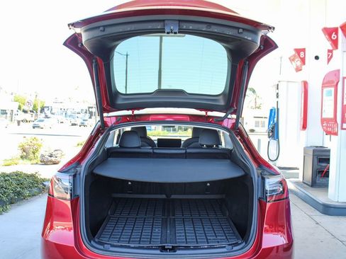 Used 2024 Tesla Model Y Long Range image 26