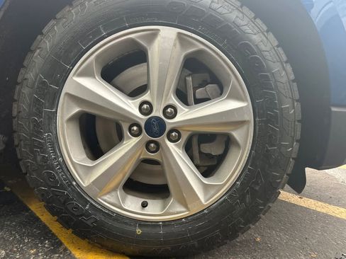 Certified 2022 Ford Edge SE image 10