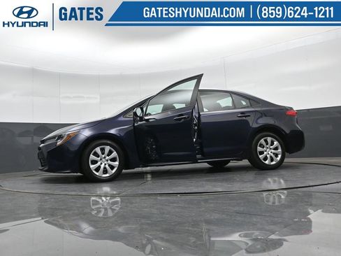 Used 2023 Toyota Corolla LE image 37