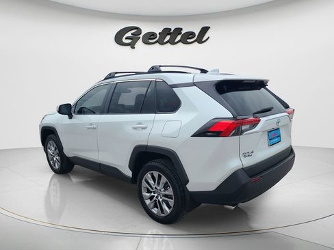 Certified 2025 Toyota RAV4 XLE Premium FWD image 7