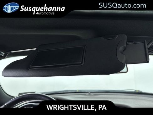 Used 2016 Dodge Challenger SRT w/ Technology Group image 32