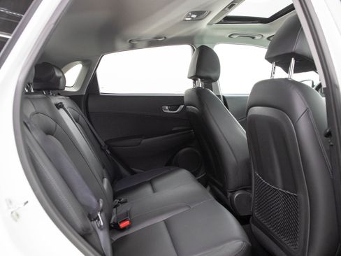 Used 2023 Hyundai Kona Limited AWD/4WD image 12