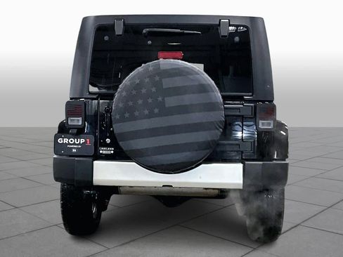 Used 2015 Jeep Wrangler Unlimited Sahara w/ Connectivity Group image 4