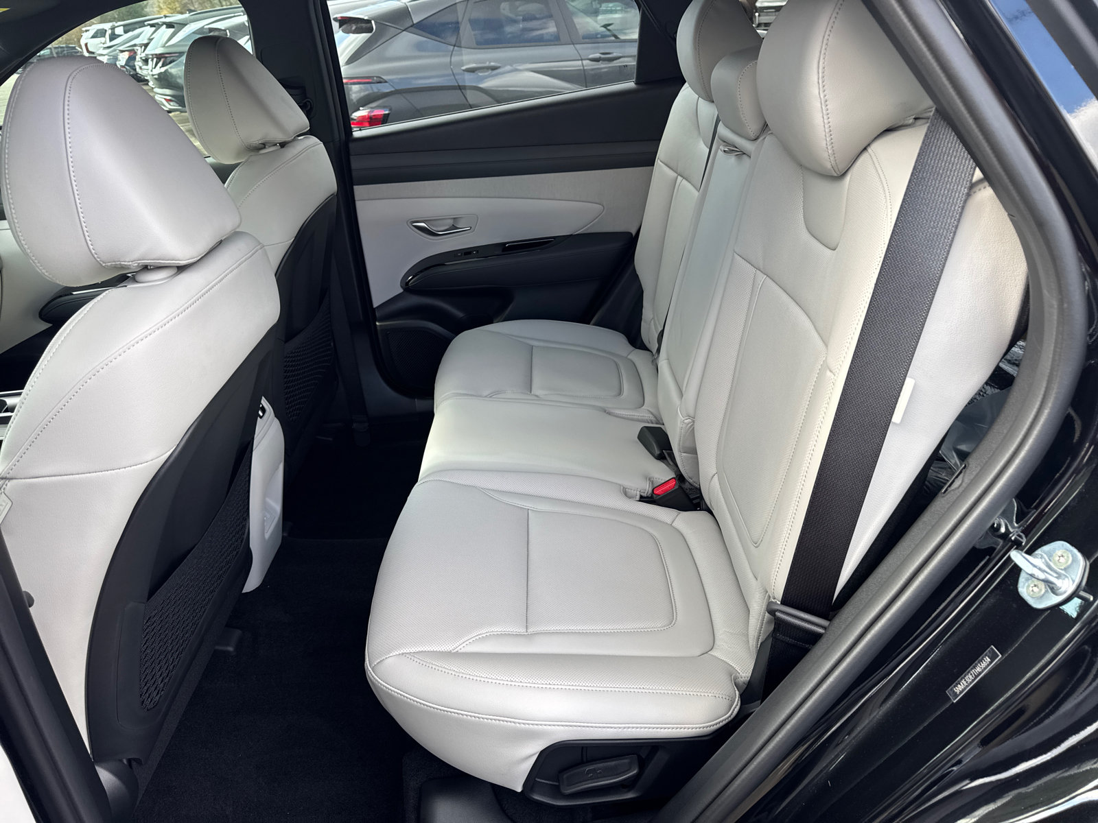 New 2026 Hyundai Tucson Limited FWD image 12