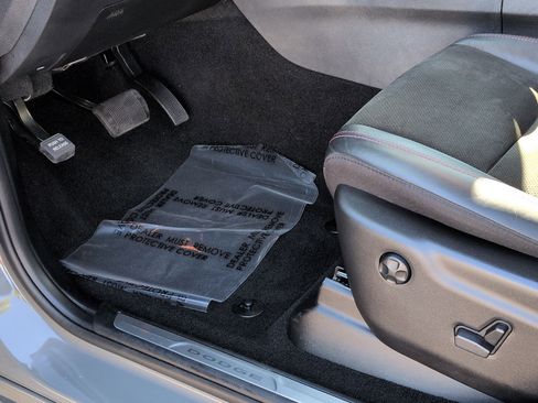 Used 2021 Dodge Durango R/T w/ Blacktop Package image 17