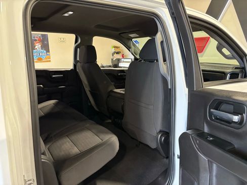 Used 2022 Chevrolet Silverado 1500 LT image 16