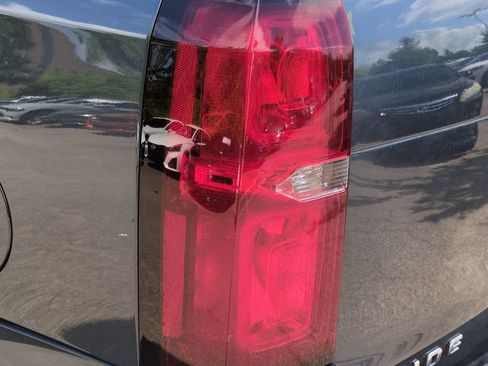 Used 2020 Chevrolet Tahoe LT RWD image 7