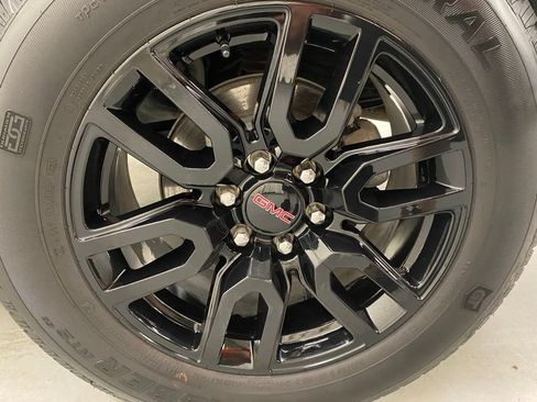 Used 2024 GMC Sierra 1500 Elevation w/ Preferred Package AWD/4WD image 25