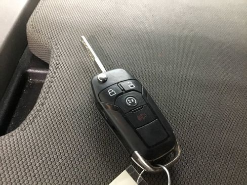 Used 2015 Ford F150 XLT w/ Equipment Group 301A Mid AWD/4WD image 10
