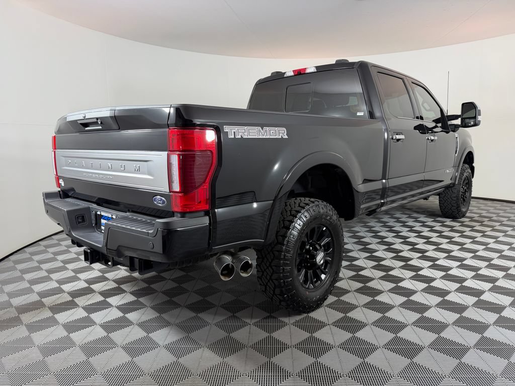 Used 2022 Ford F350 Platinum w/ Tremor Off-Road Package AWD/4WD image 3
