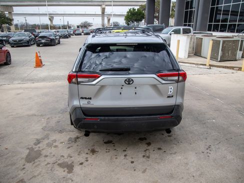 Used 2023 Toyota RAV4 XLE image 8