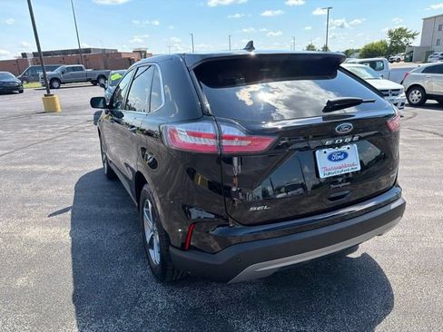 Used 2024 Ford Edge SEL w/ Convenience Package AWD/4WD image 3