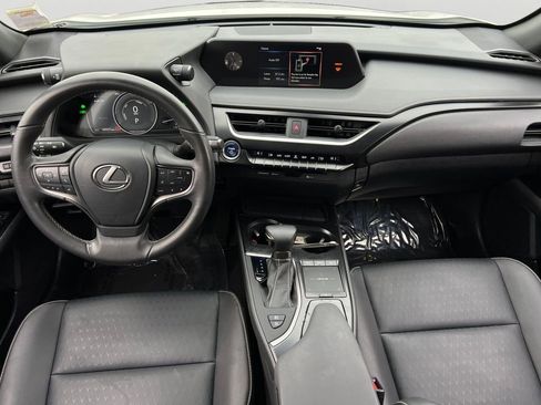 Used 2019 Lexus UX 250h image 11