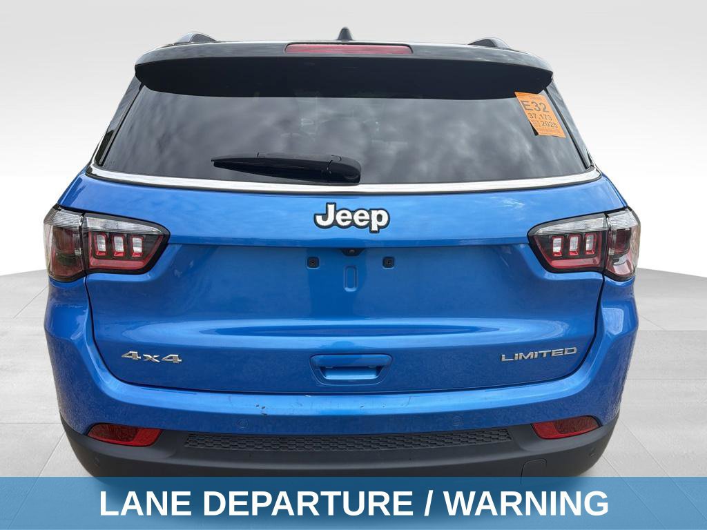 Used 2025 Jeep Compass Limited AWD/4WD image 15