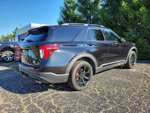 Certified 2023 Ford Explorer ST w/ Equipment Group 401A AWD/4WD image 3