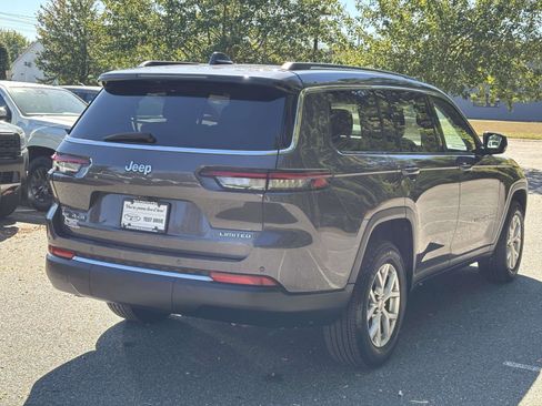 Used 2022 Jeep Grand Cherokee L Limited image 5