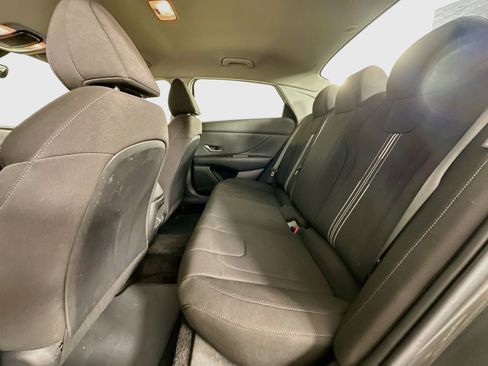 Used 2024 Hyundai Elantra SEL FWD image 27