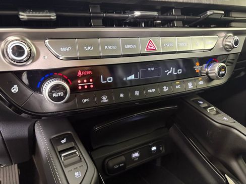 New 2025 Kia Telluride EX image 34