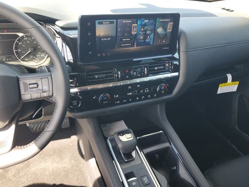 New 2026 Nissan Pathfinder SV image 14