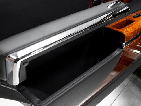 Used 2004 Maybach 57 image 49