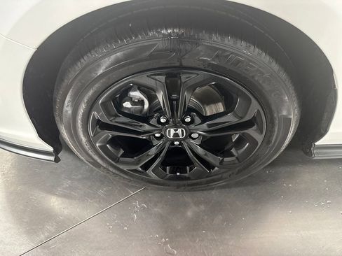 Used 2025 Honda Accord SE image 11