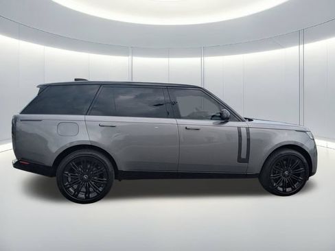 Used 2025 Land Rover Range Rover Long Wheelbase SE AWD/4WD image 6