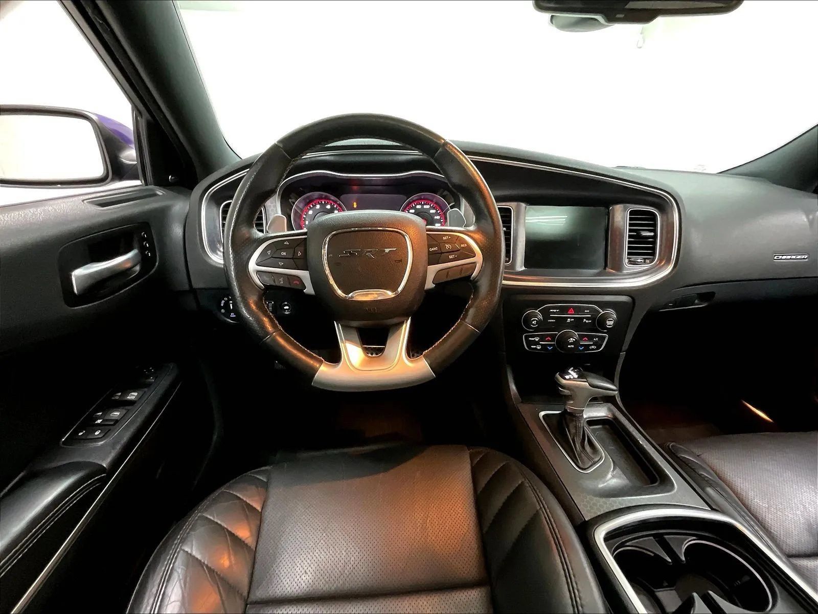 Used 2016 Dodge Charger SRT RWD image 19