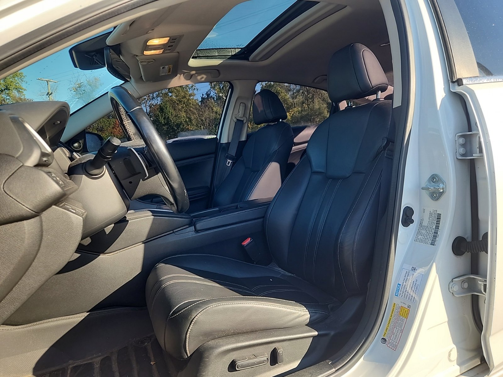 Used 2022 Honda Insight Touring image 16