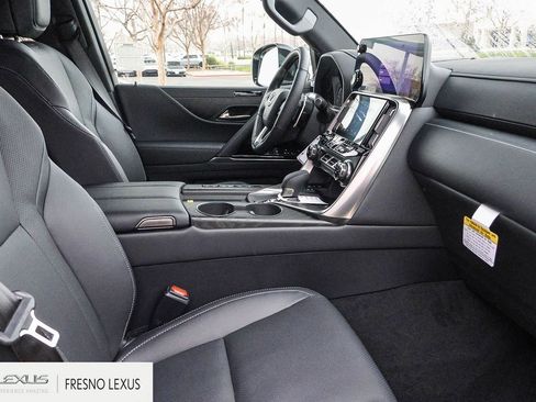 New 2026 Lexus LX 700h Luxury image 12
