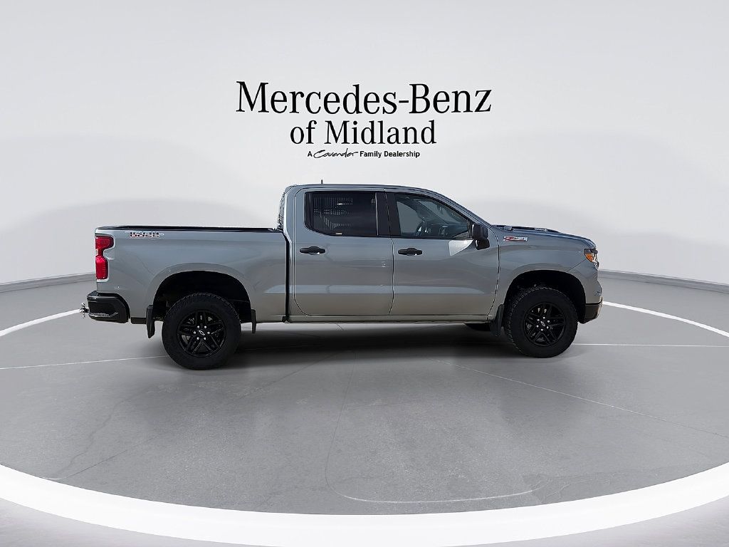 Used 2025 Chevrolet Silverado 1500 Custom Trail Boss AWD/4WD image 9