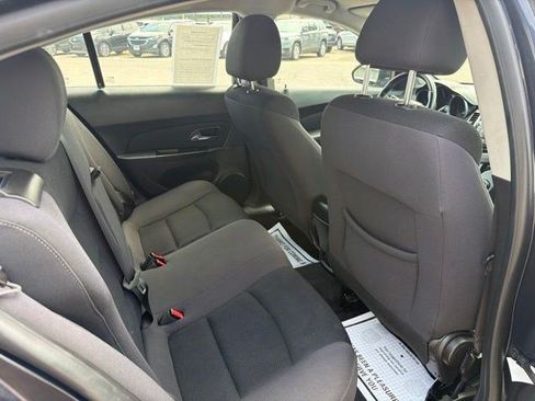 Used 2014 Chevrolet Cruze LT FWD image 18